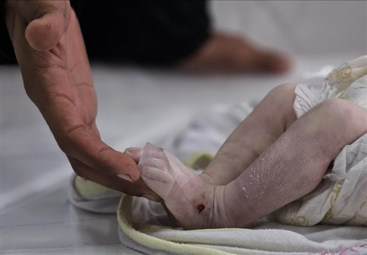 Enam Bayi Gaza Berpulang Dibekap Dingin Takkan Mampu Mencairkan Hati Zionis Israel yang Membatu